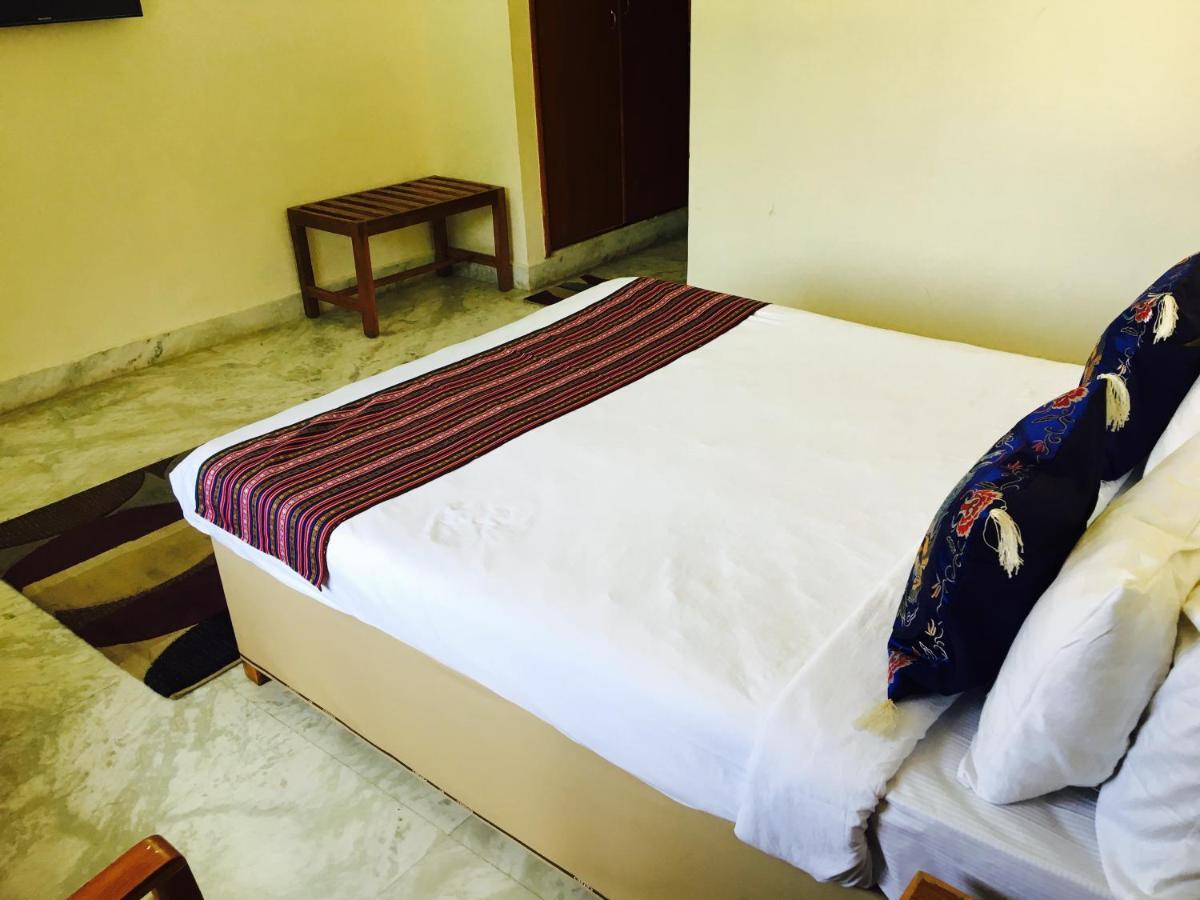 העיר בנגלור Himalayan Inn Hotel מראה חיצוני תמונה